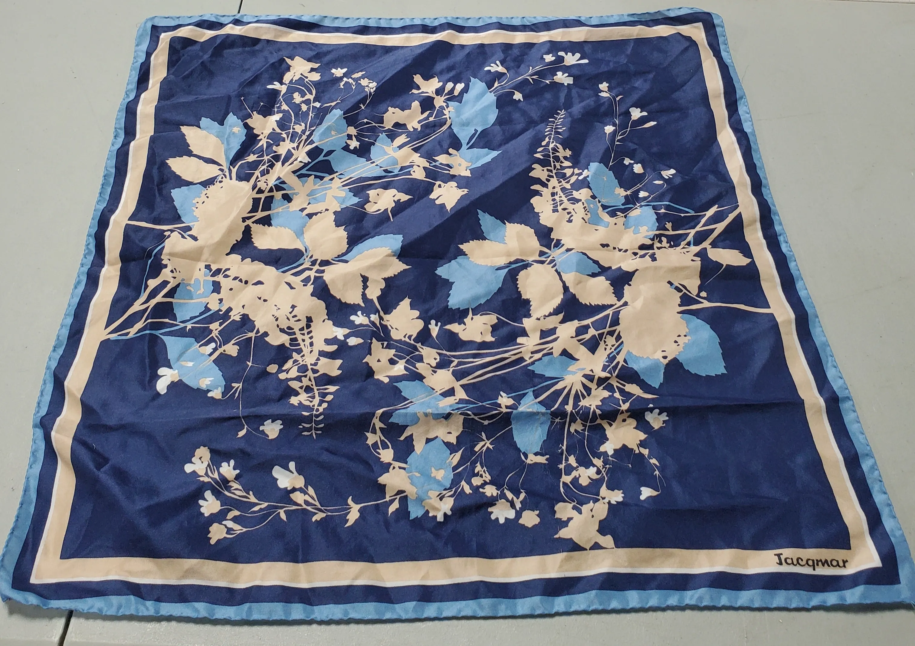 (I) Fashion Scarf Lot
